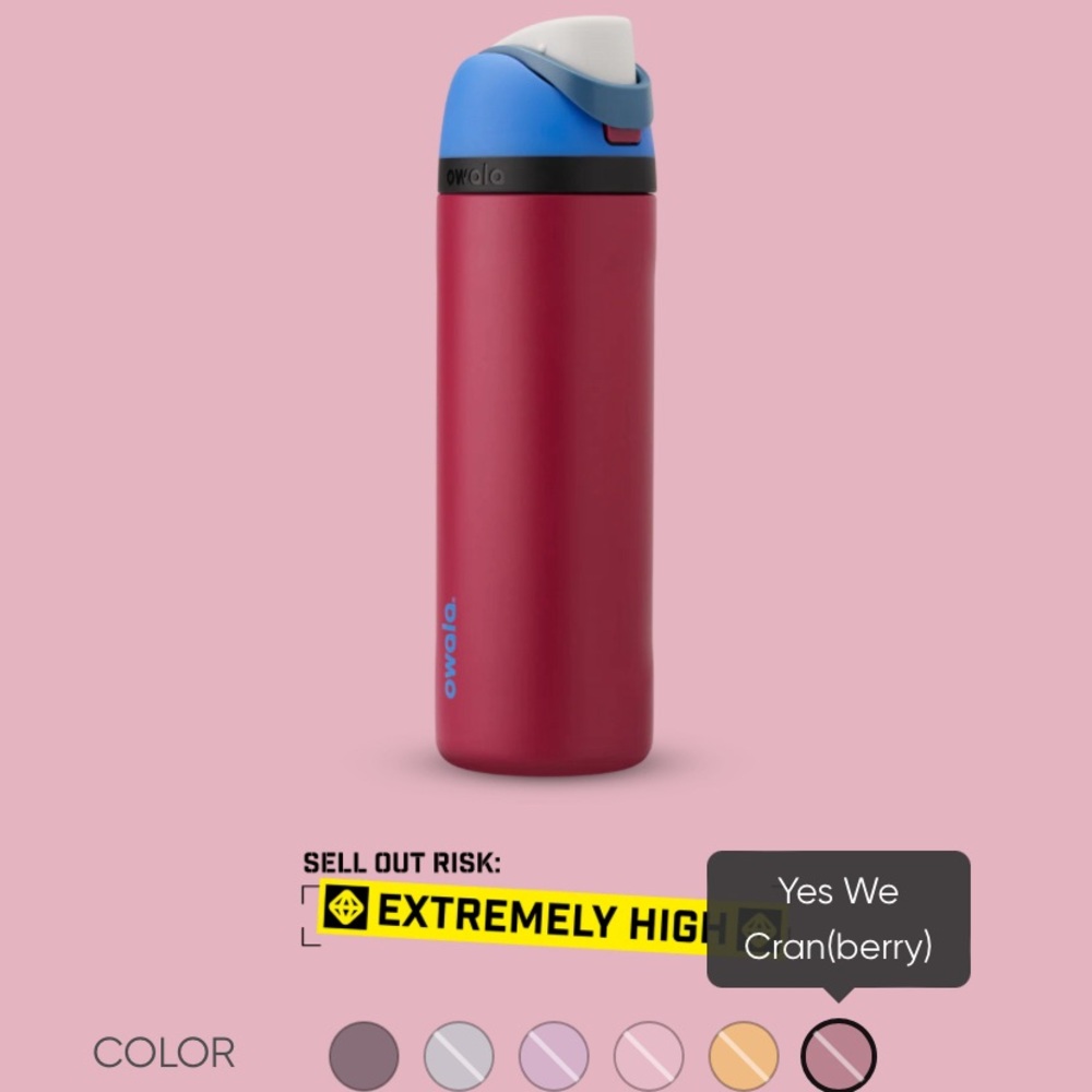 **ISO** ISO this specific color combo Owala Freesip in either the 24oz or 32oz!!